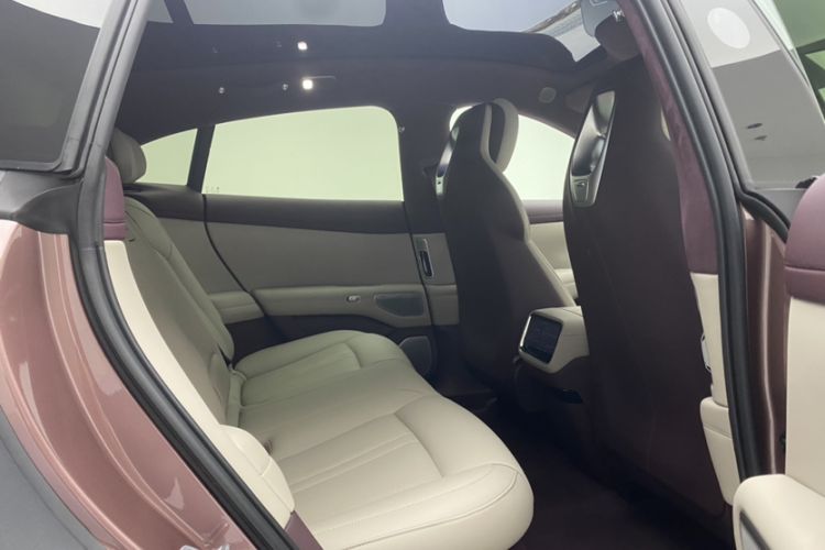 Used Xiaomi Auto YU7 2025 Ultra-Long Range High-Performance All-Wheel-Drive Max Edition Headliner