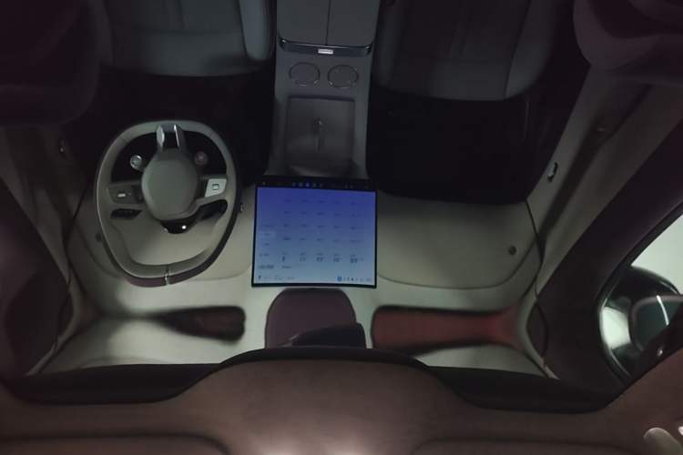 Used Xiaomi Auto YU7 2025 Ultra-Long Range High-Performance All-Wheel-Drive Max Edition Headliner