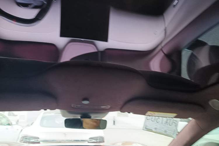 Used Xiaomi Auto YU7 2025 Ultra-Long Range High-Performance All-Wheel-Drive Max Edition Headliner