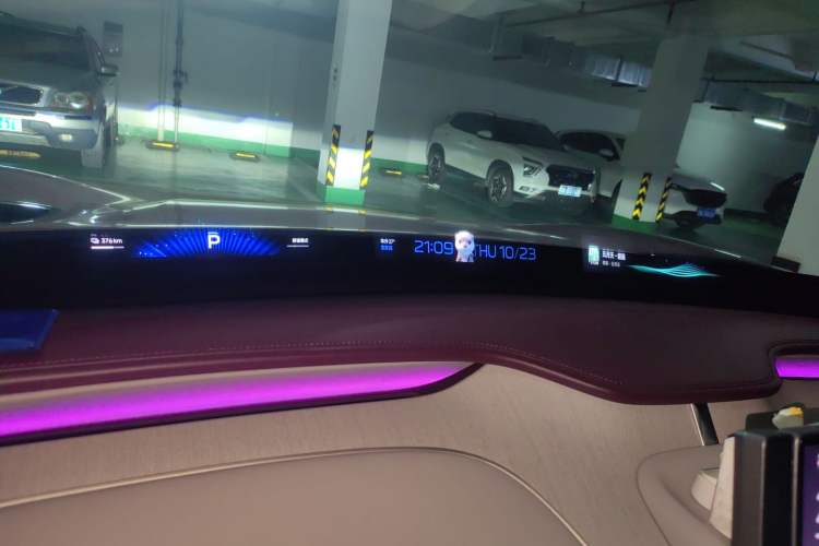 Used Xiaomi Auto YU7 2025 Ultra-Long Range All-Wheel Drive Pro Version Instrument Cluster