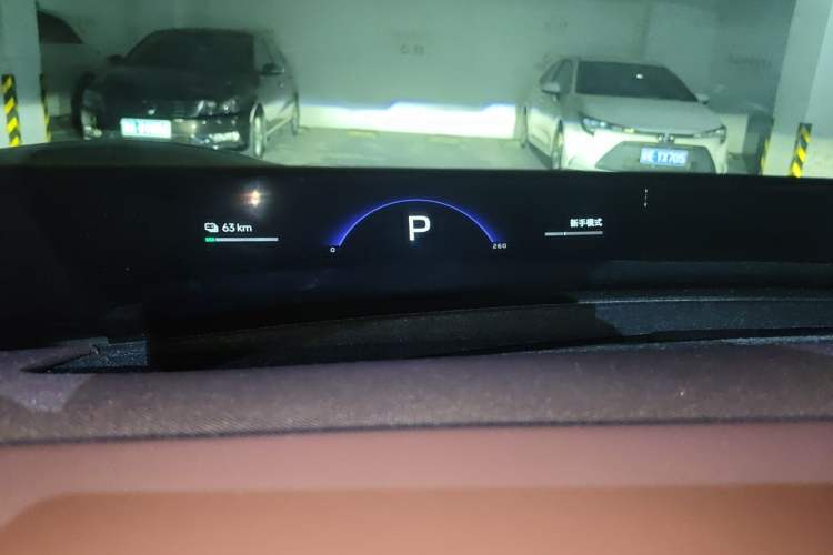 Used Xiaomi Auto YU7 2025 Ultra-Long Range High-Performance All-Wheel-Drive Max Edition Instrument Cluster