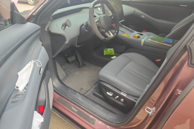 Used Xiaomi Auto YU7 2025 Ultra-Long Range High-Performance All-Wheel-Drive Max Edition Interior 3