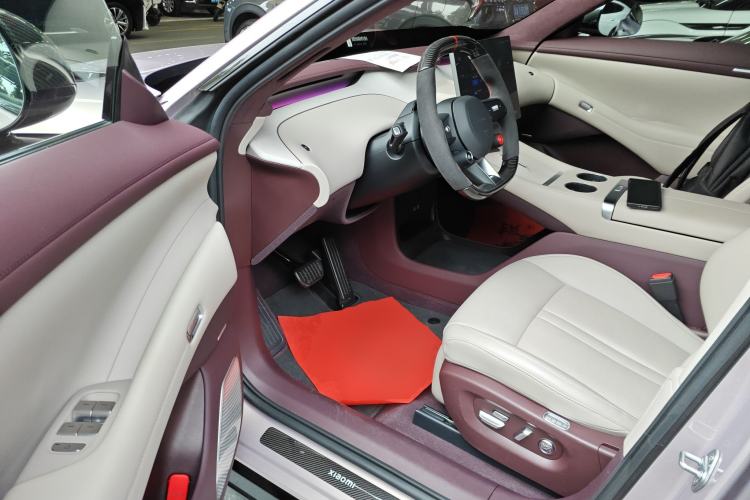 Used Xiaomi Auto YU7 2025 Ultra-Long Range High-Performance All-Wheel-Drive Max Edition Interior 3