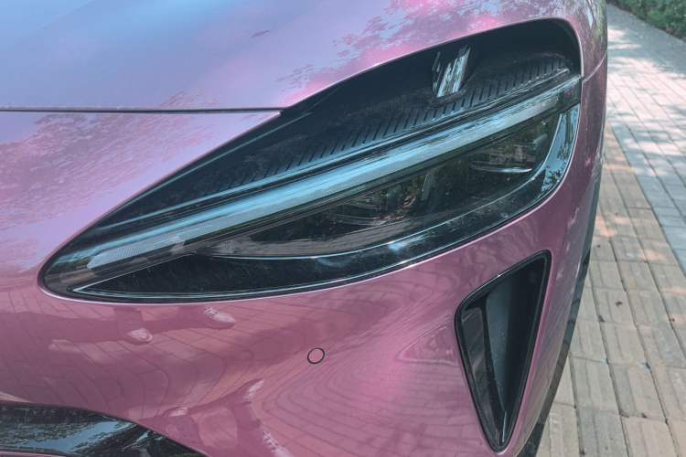 Used Xiaomi Auto YU7 2025 Ultra-Long Range High-Performance All-Wheel-Drive Max Edition Left Front Headlight