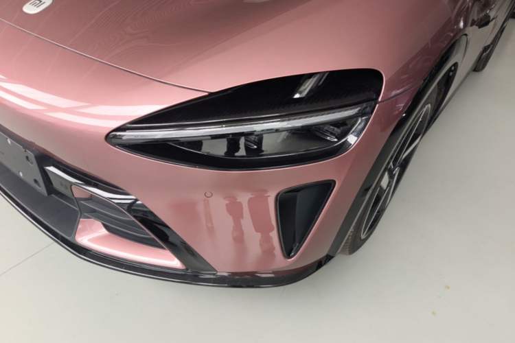 Used Xiaomi Auto YU7 2025 Ultra-Long Range High-Performance All-Wheel-Drive Max Edition Left Front Headlight