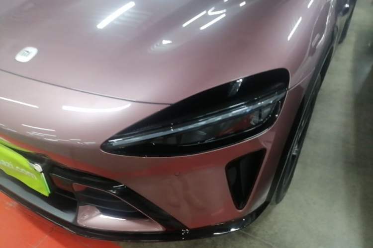 Used Xiaomi Auto YU7 2025 Ultra-Long Range High-Performance All-Wheel-Drive Max Edition Left Front Headlight