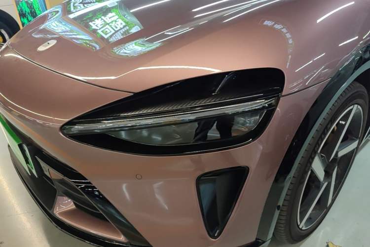 Used Xiaomi Auto YU7 2025 Ultra-Long Range High-Performance All-Wheel-Drive Max Edition Left Front Headlight