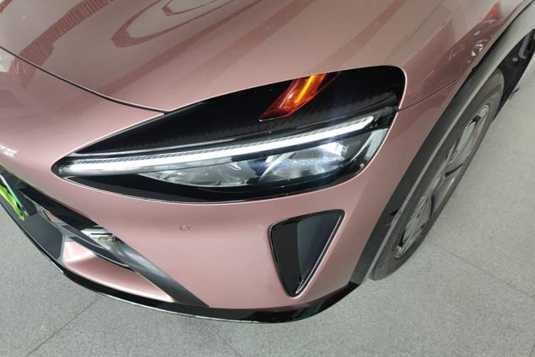 Used Xiaomi Auto YU7 2025 Ultra-Long Range All-Wheel Drive Pro Version Left Front Headlight