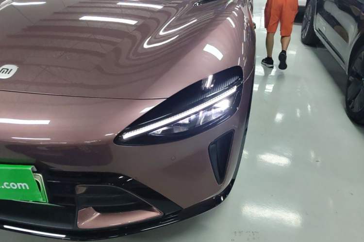 Used Xiaomi Auto YU7 2025 Ultra-Long Range High-Performance All-Wheel-Drive Max Edition Left Front Headlight