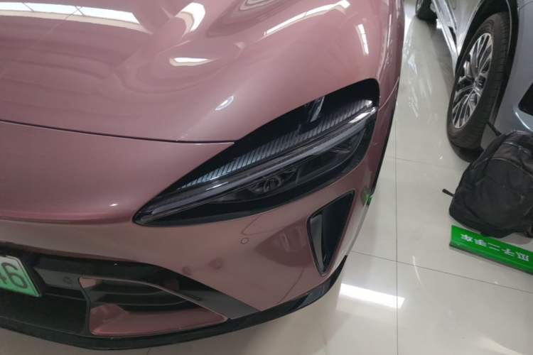 Used Xiaomi Auto YU7 2025 Ultra-Long Range High-Performance All-Wheel-Drive Max Edition Left Front Headlight