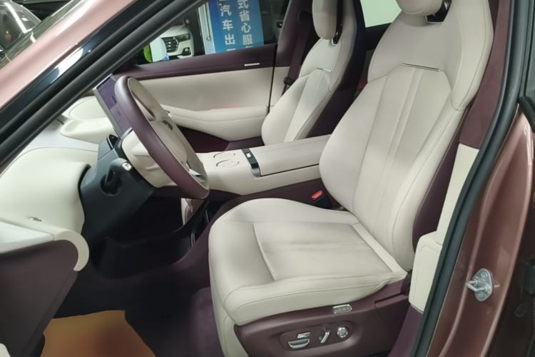 Used Xiaomi Auto YU7 2025 Ultra-Long Range High-Performance All-Wheel-Drive Max Edition Left Front Seat