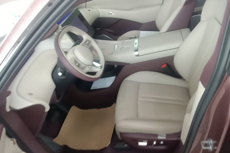 Used Xiaomi Auto YU7 2025 Ultra-Long Range High-Performance All-Wheel-Drive Max Edition Left Front Seat
