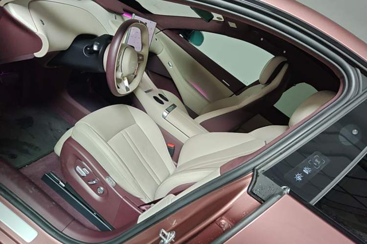 Used Xiaomi Auto YU7 2025 Ultra-Long Range High-Performance All-Wheel-Drive Max Edition Left Front Seat