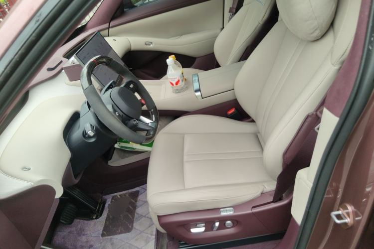 Used Xiaomi Auto YU7 2025 Ultra-Long Range High-Performance All-Wheel-Drive Max Edition Left Front Seat