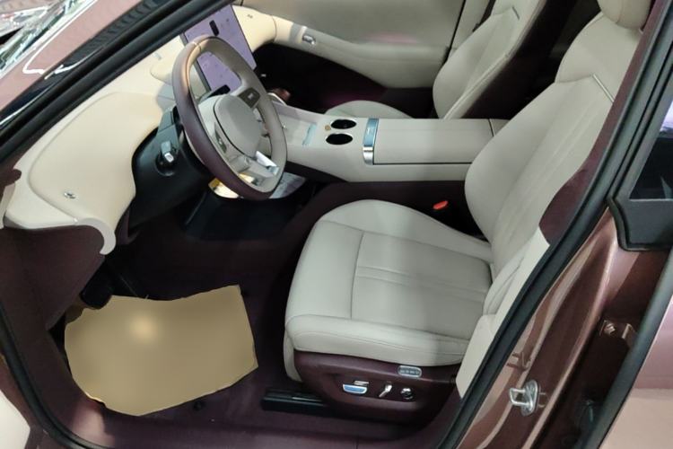 Used Xiaomi Auto YU7 2025 Ultra-Long Range High-Performance All-Wheel-Drive Max Edition Left Front Seat