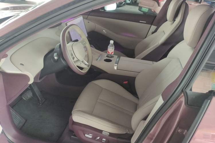 Used Xiaomi Auto YU7 2025 Ultra-Long Range High-Performance All-Wheel-Drive Max Edition Left Front Seat