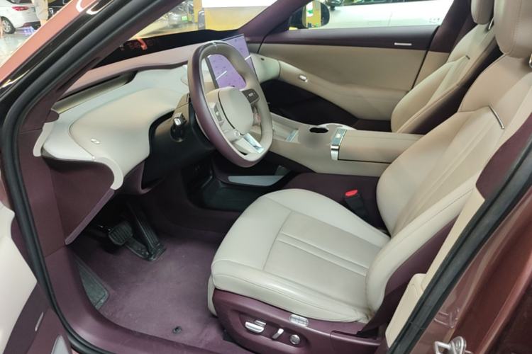 Used Xiaomi Auto YU7 2025 Ultra-Long Range High-Performance All-Wheel-Drive Max Edition Left Front Seat