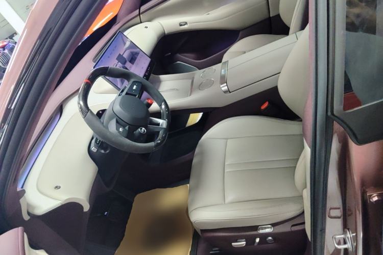 Used Xiaomi Auto YU7 2025 Ultra-Long Range High-Performance All-Wheel-Drive Max Edition Left Front Seat