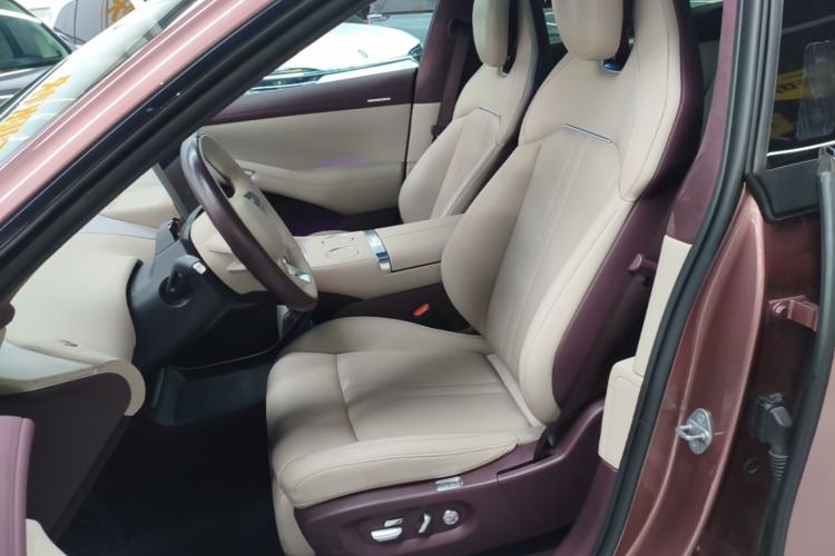 Used Xiaomi Auto YU7 2025 Ultra-Long Range High-Performance All-Wheel-Drive Max Edition Left Front Seat