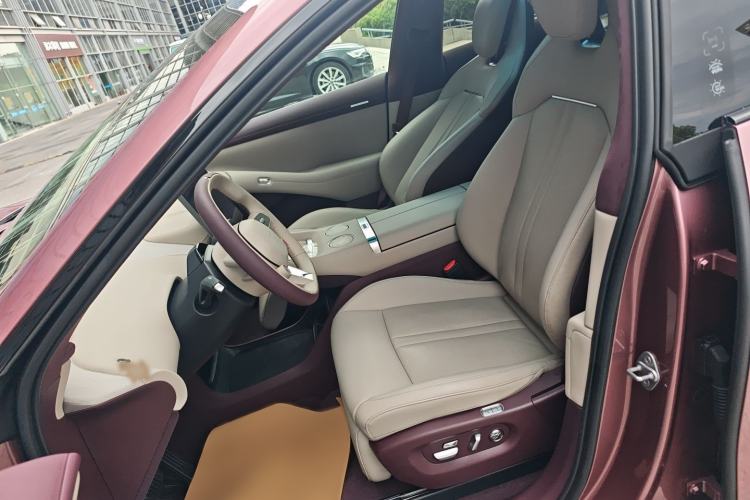 Used Xiaomi Auto YU7 2025 Ultra-Long Range High-Performance All-Wheel-Drive Max Edition Left Front Seat