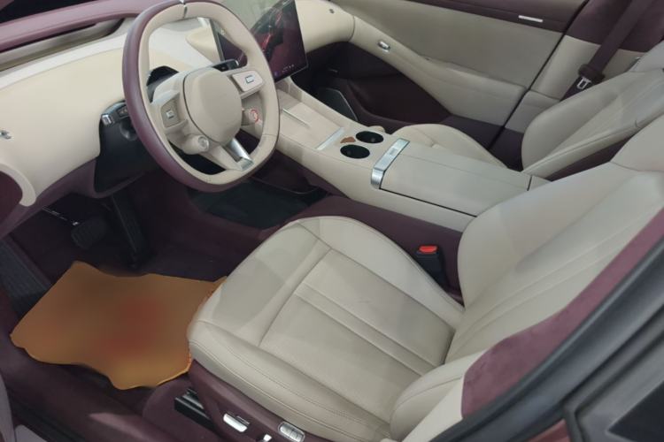 Used Xiaomi Auto YU7 2025 Ultra-Long Range High-Performance All-Wheel-Drive Max Edition Left Front Seat