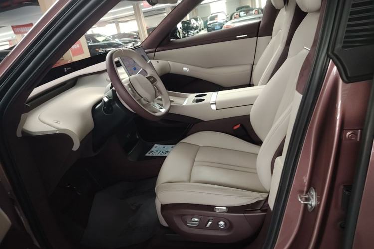 Used Xiaomi Auto YU7 2025 Ultra-Long Range High-Performance All-Wheel-Drive Max Edition Left Front Seat