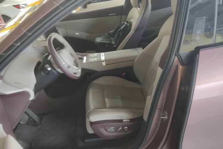 Used Xiaomi Auto YU7 2025 Ultra-Long Range High-Performance All-Wheel-Drive Max Edition Left Front Seat