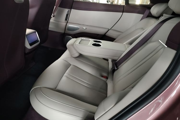 Used Xiaomi Auto YU7 2025 Ultra-Long Range High-Performance All-Wheel-Drive Max Edition Left Rear Seat