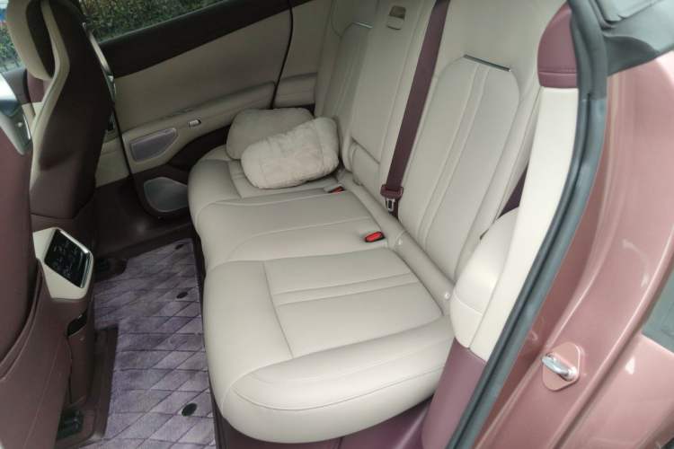 Used Xiaomi Auto YU7 2025 Ultra-Long Range High-Performance All-Wheel-Drive Max Edition Left Rear Seat
