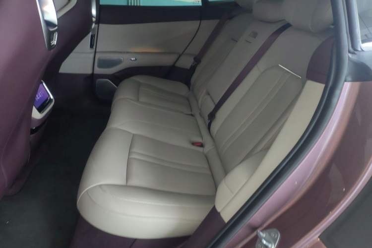 Used Xiaomi Auto YU7 2025 Ultra-Long Range High-Performance All-Wheel-Drive Max Edition Left Rear Seat
