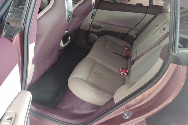 Used Xiaomi Auto YU7 2025 Ultra-Long Range High-Performance All-Wheel-Drive Max Edition Left Rear Seat