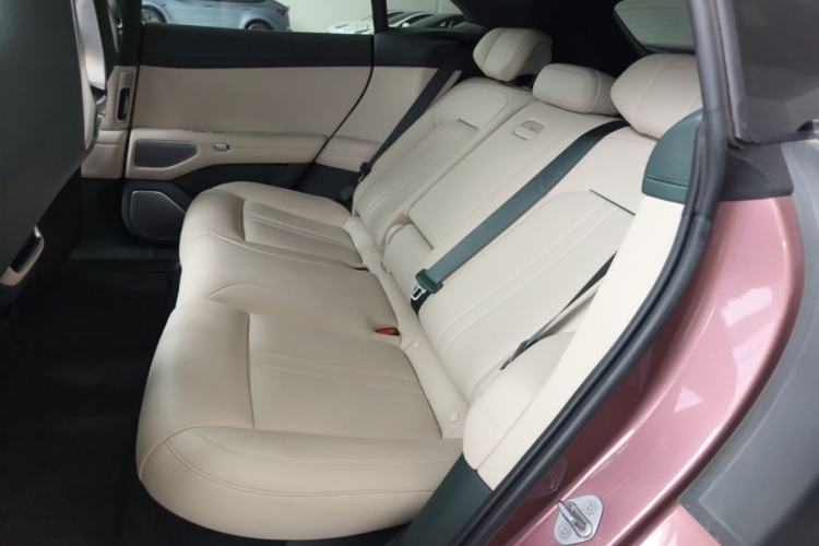 Used Xiaomi Auto YU7 2025 Ultra-Long Range High-Performance All-Wheel-Drive Max Edition Left Rear Seat