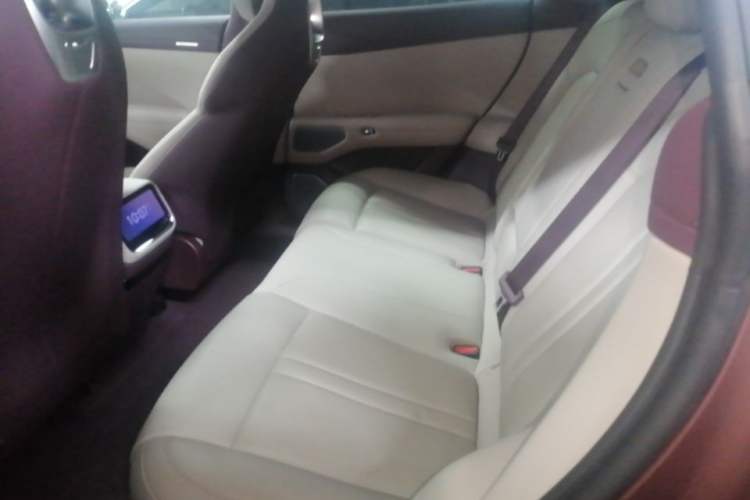 Used Xiaomi Auto YU7 2025 Ultra-Long Range High-Performance All-Wheel-Drive Max Edition Left Rear Seat