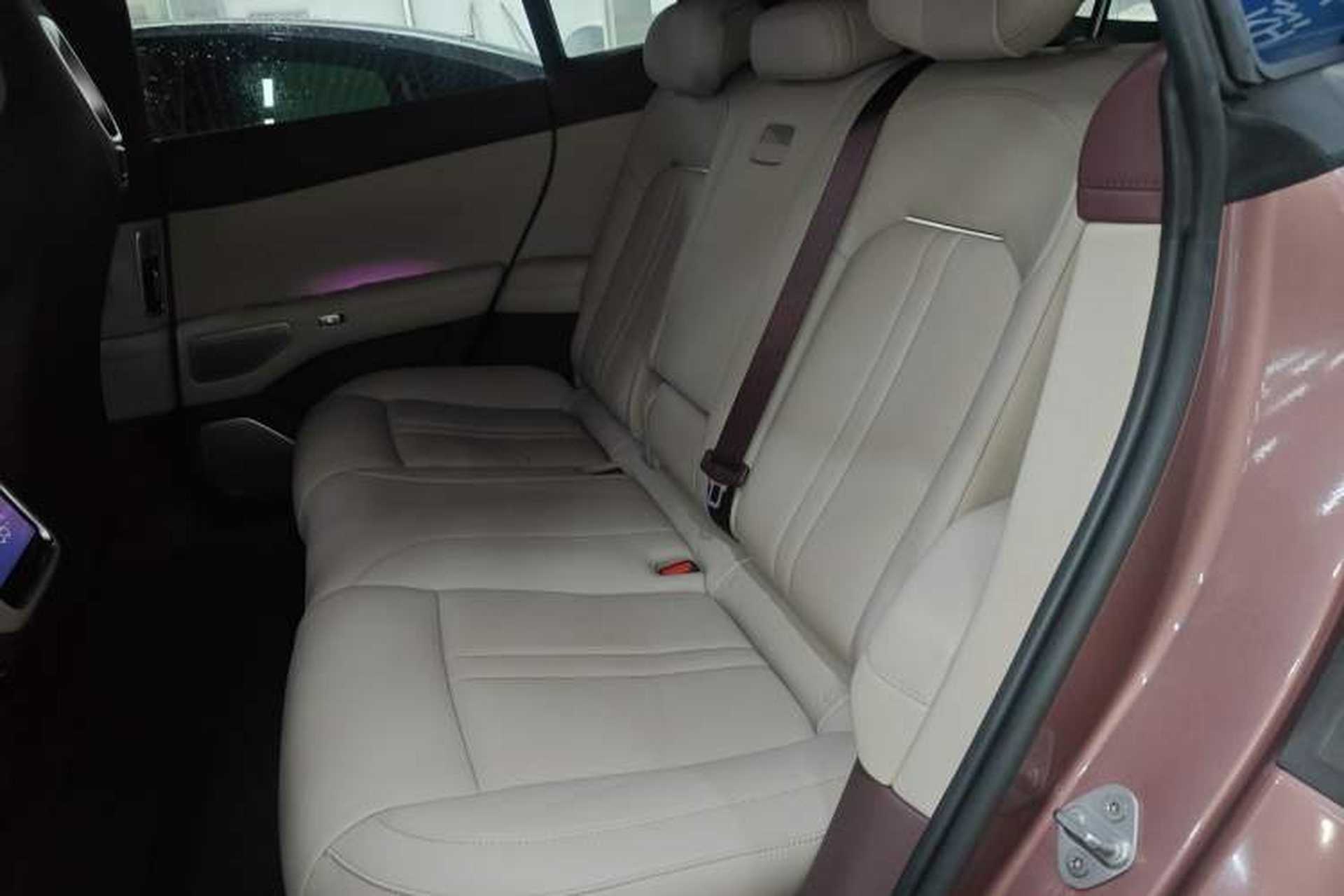Used Xiaomi Auto YU7 2025 Ultra-Long Range High-Performance All-Wheel-Drive Max Edition Left Rear Seat