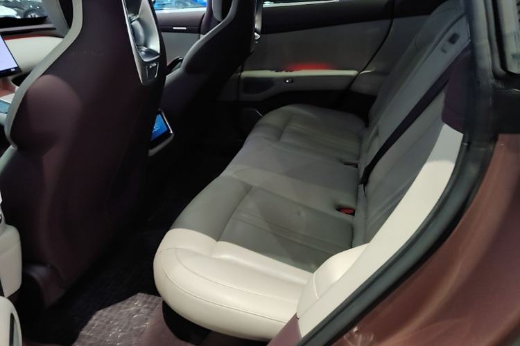 Used Xiaomi Auto YU7 2025 Ultra-Long Range High-Performance All-Wheel-Drive Max Edition Left Rear Seat