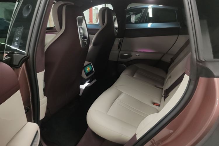 Used Xiaomi Auto YU7 2025 Ultra-Long Range High-Performance All-Wheel-Drive Max Edition Left Rear Seat