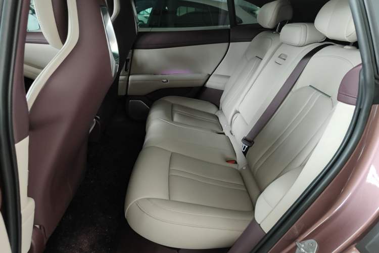 Used Xiaomi Auto YU7 2025 Ultra-Long Range All-Wheel Drive Pro Version Left Rear Seat