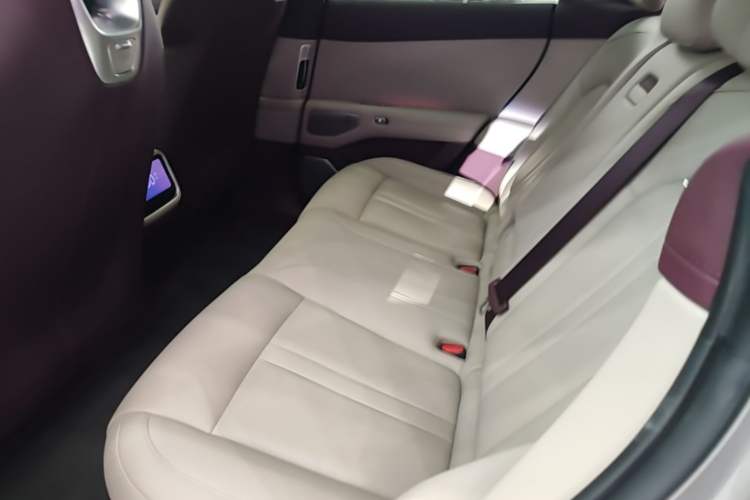 Used Xiaomi Auto YU7 2025 Ultra-Long Range Rear-Wheel Drive Version Left Rear Seat