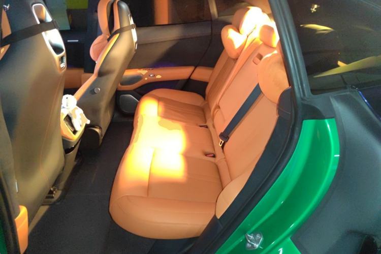 Used Xiaomi Auto YU7 2025 Ultra-Long Range High-Performance All-Wheel-Drive Max Edition Left Rear Seat