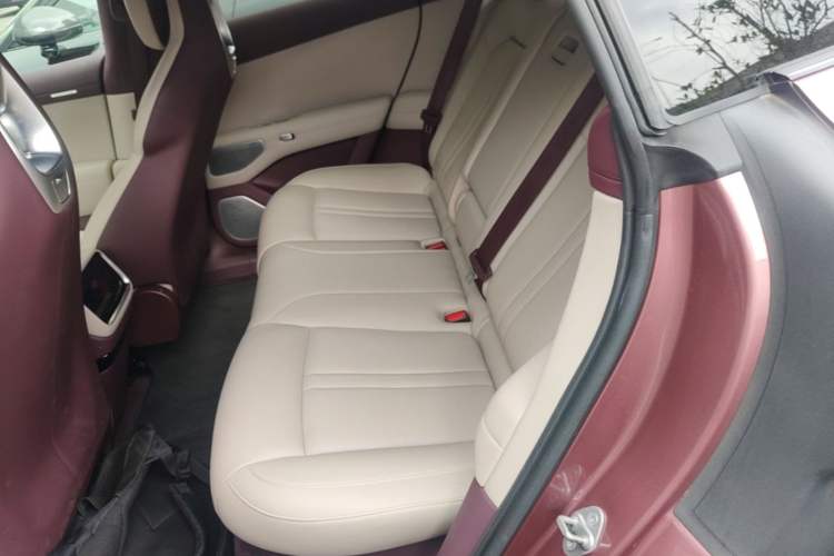 Used Xiaomi Auto YU7 2025 Ultra-Long Range High-Performance All-Wheel-Drive Max Edition Left Rear Seat