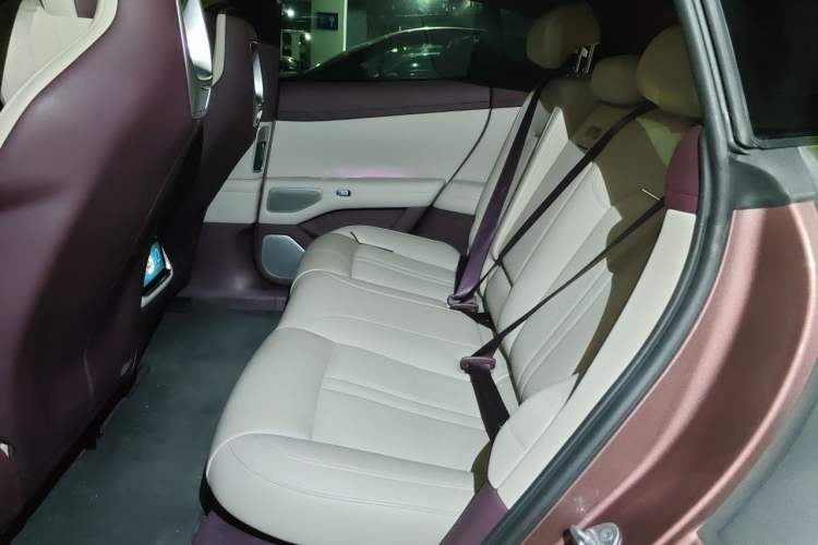 Used Xiaomi Auto YU7 2025 Ultra-Long Range High-Performance All-Wheel-Drive Max Edition Left Rear Seat