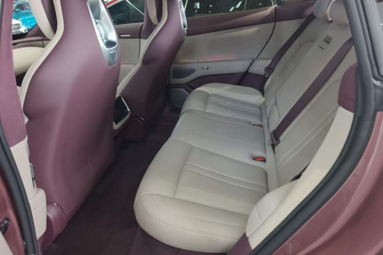 Used Xiaomi Auto YU7 2025 Ultra-Long Range High-Performance All-Wheel-Drive Max Edition Left Rear Seat