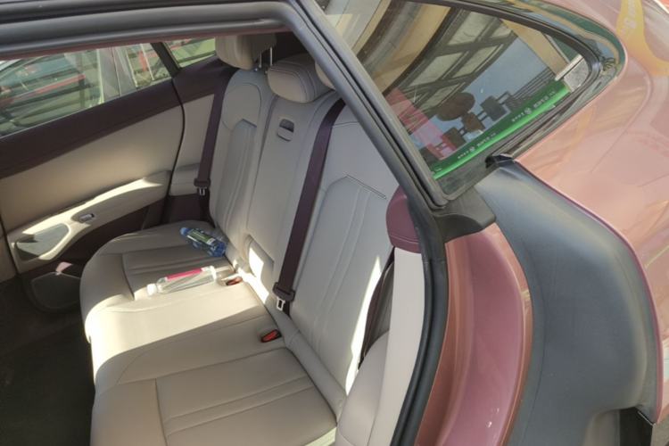 Used Xiaomi Auto YU7 2025 Ultra-Long Range High-Performance All-Wheel-Drive Max Edition Left Rear Seat