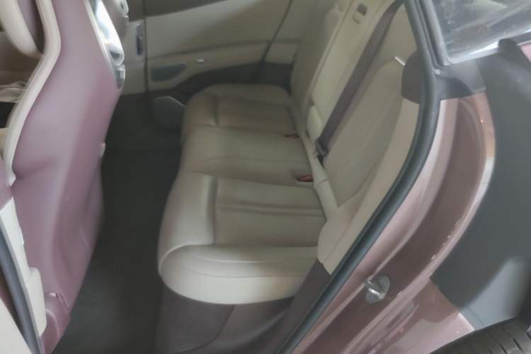 Used Xiaomi Auto YU7 2025 Ultra-Long Range High-Performance All-Wheel-Drive Max Edition Left Rear Seat