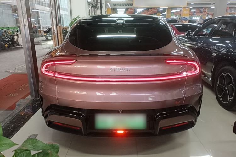 Used Xiaomi Auto YU7 2025 Ultra-Long Range High-Performance All-Wheel-Drive Max Edition Rear