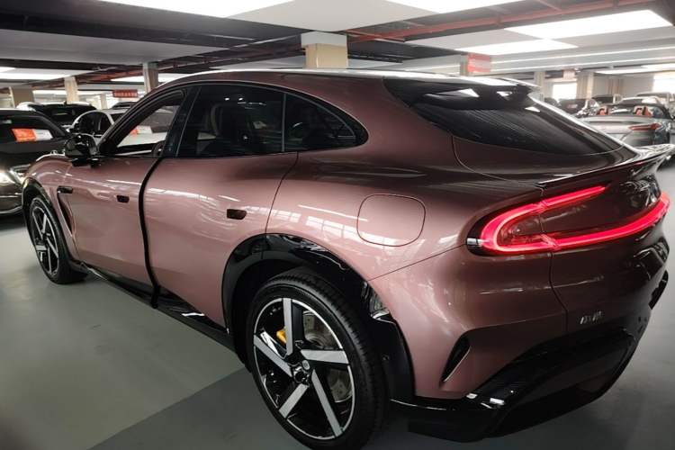Used Xiaomi Auto YU7 2025 Ultra-Long Range High-Performance All-Wheel-Drive Max Edition Rear Left 45 Deg