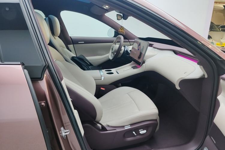 Used Xiaomi Auto YU7 2025 Ultra-Long Range High-Performance All-Wheel-Drive Max Edition Right Front Seat
