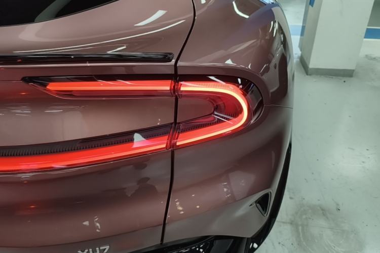 Used Xiaomi Auto YU7 2025 Ultra-Long Range High-Performance All-Wheel-Drive Max Edition Right Rear Taillight