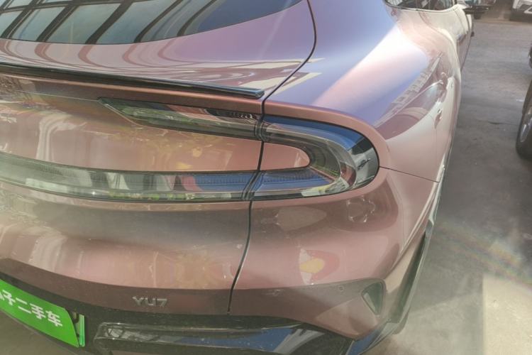 Used Xiaomi Auto YU7 2025 Ultra-Long Range High-Performance All-Wheel-Drive Max Edition Right Rear Taillight
