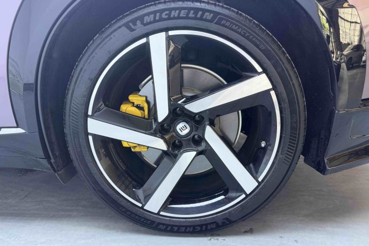 Used Xiaomi Auto YU7 2025 Ultra-Long Range Rear-Wheel Drive Version Right Rear Wheel Hub